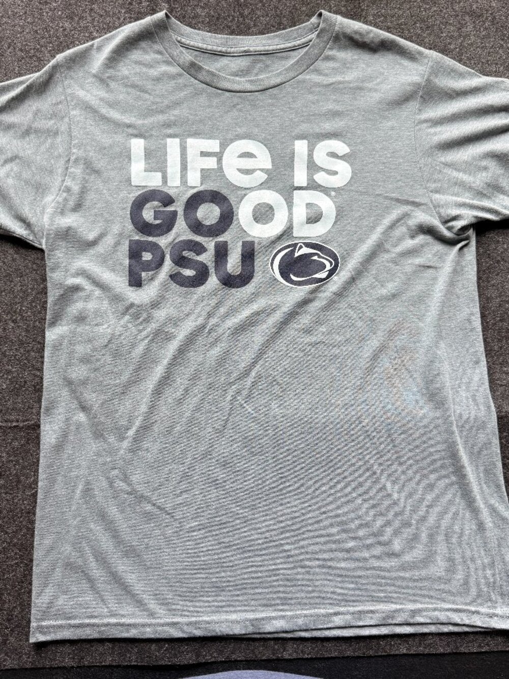 Life Is Good Men’s Medium Penn State PSU Graphic T-Shirt